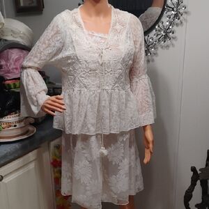 Elegant White Lace Dress